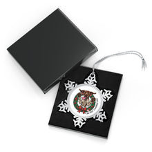 Load image into Gallery viewer, Christmas German Shorthaired Pointer Dog Wreath Pewter Snowflake Ornament | Holiday GSP Decoration